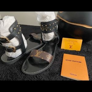 Replica leather sandals